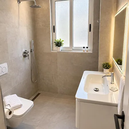 Srs Maison d'hôtes Tirana
